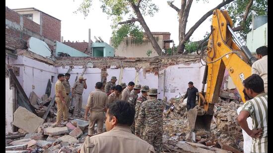 Rescue work underway after four shops collapsed in Agra (Sourced)