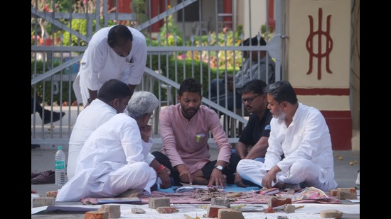 Shivam Sonkar during his dharna in Varanasi (File) Shivam Sonkar during his dharna in Varanasi (File)