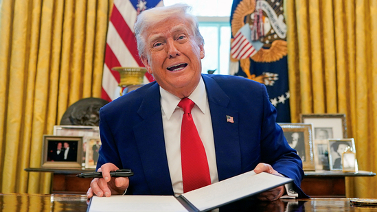 Trump order the DOJ to investigate Miles Taylor and Chris Krebs(REUTERS)