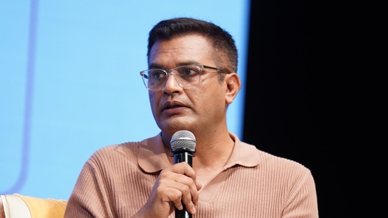 Neeraj Ghaywan's first film Masaan had also premiered at the Cannes Film Festival in 2015. Neeraj Ghaywan's first film Masaan had also premiered at the Cannes Film Festival in 2015.