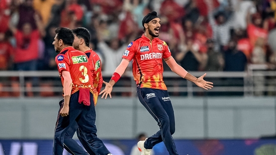 Arshdeep Singh then returne for the 15th over and Vaibhav Arora tried to survive him. He almost succeeded but ended up falling last ball, thus making it a clutch wicket-maiden from Arshdeep. (AFP)