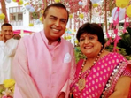 Reliance Industries chairman Mukesh Ambani with Veena Nagda(Instagram/@veenanagda) Reliance Industries chairman Mukesh Ambani with Veena Nagda(Instagram/@veenanagda)