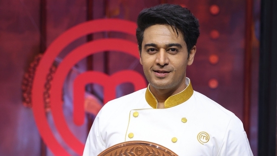 Gaurav Khanna with the Celebrity MasterChef trophy. Gaurav Khanna with the Celebrity MasterChef trophy.