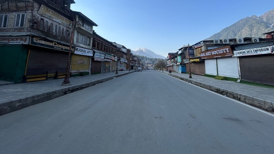 A view of main market in Pahalgam after the deadly terrorist attack that killed 26, mostly tourists.(Waseem Andrabi/Hindustan Times)