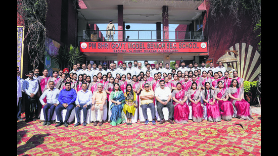 The dress code — saree or salwar kameez for female teachers and formal shirt and trousers for male teachers — was officially unveiled at Government Model Senior Secondary School, Sector 14, Dhanas, Chandigarh, in the presence of UT administrator Gulab Chand Kataria (centre). (HT Photo) The dress code — saree or salwar kameez for female teachers and formal shirt and trousers for male teachers — was officially unveiled at Government Model Senior Secondary School, Sector 14, Dhanas, Chandigarh, in the presence of UT administrator Gulab Chand Kataria (centre). (HT Photo)