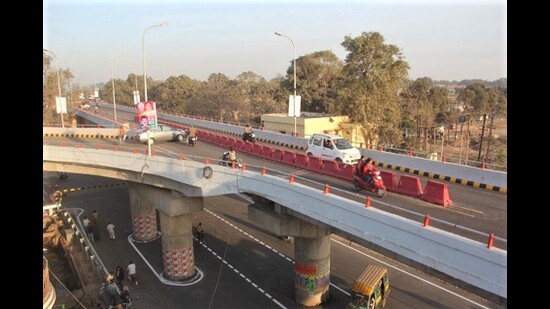 A view of Alopibagh Flyover in Prayagraj (HT File Photo) A view of Alopibagh Flyover in Prayagraj (HT File Photo)