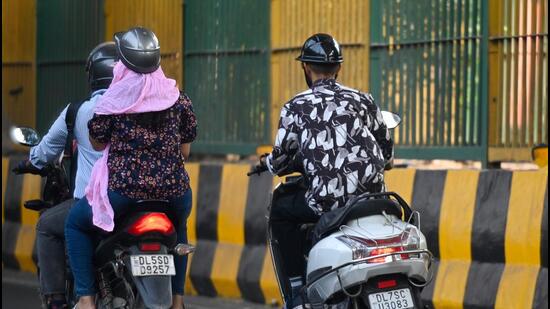 According to Noida Traffic Police data, the district recorded 1,156 road accidents in 2024. Of these, 966 people were injured and 462 lost their lives. (Sunil Ghosh/HT Archive) According to Noida Traffic Police data, the district recorded 1,156 road accidents in 2024. Of these, 966 people were injured and 462 lost their lives. (Sunil Ghosh/HT Archive)