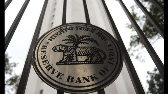 RBI must use its forward guidance instrument to make the direction clear RBI must use its forward guidance instrument to make the direction clear