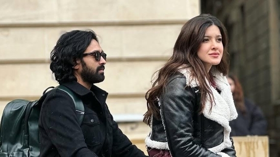 Vikrant Massey and Shanaya Kapoor in a still from the shoot of Aankhon Ki Gustaakhiyan. Vikrant Massey and Shanaya Kapoor in a still from the shoot of Aankhon Ki Gustaakhiyan.