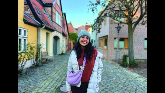 Travel influencer Aakanksha Monga’s tip is to tether your belongings to your body. Travel influencer Aakanksha Monga’s tip is to tether your belongings to your body.