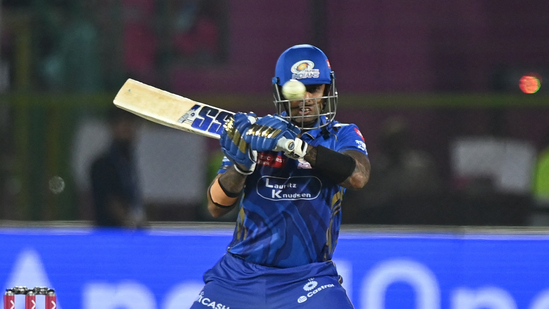 An all-round performance of immense quality helped Mumbai Indians to a 100-run victory over Rajasthan Royals in Jaipur. This was the sixth win in a row for MI, and took them to the top of the standings. meanwhile, the tale of this season comes to an end for RR, qualification no longer possible.