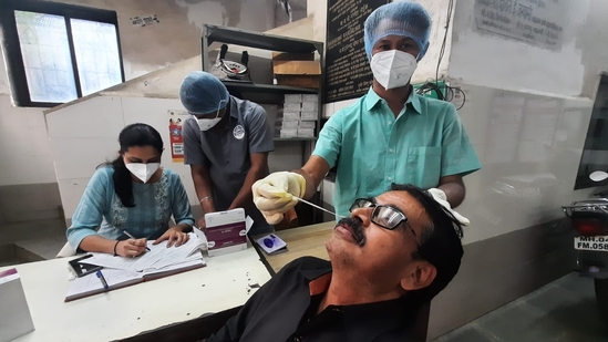 Before flying domestically within the US, US citizens are no longer required to take the COVID-19 test. Travellers have not been required to show their authorised COVID-19 immunisation certificate before boarding a domestic flight since May 12, 2023.(HT Photo/Praful Gangurde) Before flying domestically within the US, US citizens are no longer required to take the COVID-19 test. Travellers have not been required to show their authorised COVID-19 immunisation certificate before boarding a domestic flight since May 12, 2023.(HT Photo/Praful Gangurde)