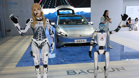 Trade War Exposes China’s Dependence on U.S. for Auto Chips Trade War Exposes China’s Dependence on U.S. for Auto Chips