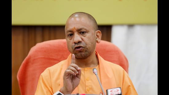 The chief minister also directed the officials to assess the crop loss and send a report to the government, so that further action can be taken in this regard. (HT FILE)