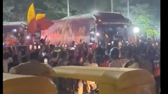 Huge crowds gathered outside Bengaluru's Chinnaswamy stadium after RCB won the match against CSK. Huge crowds gathered outside Bengaluru's Chinnaswamy stadium after RCB won the match against CSK.
