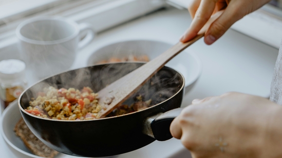 A Florida woman says the smell of Indian food is pervading her apartment(Representational image) A Florida woman says the smell of Indian food is pervading her apartment(Representational image)